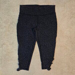 Black and Grey Leopard-Print Workout Leggings